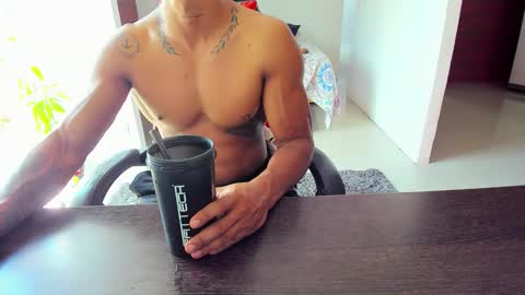 Adam Valencia online show from 09-23-25, 06:11