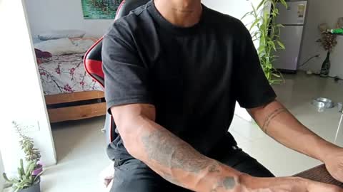 Adam Valencia online show from 04-01-26, 04:26