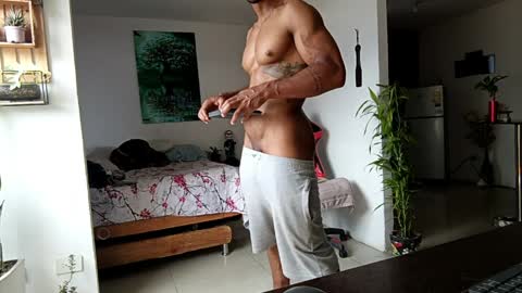 Adam Valencia online show from 04-08-26, 05:02