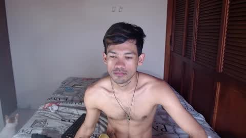 instagram  adam x256 online show from 12-18-24, 09:29