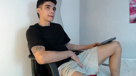 Hello guys excuse my absence I will be absent for several days for health reasons I hope you understand thank you very much. online show from 02-01-25, 06:21