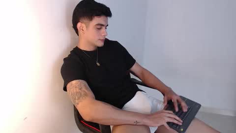 Hello guys excuse my absence I will be absent for several days for health reasons I hope you understand thank you very much. online show from 10-05-25, 05:50