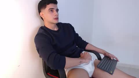 Hello guys excuse my absence I will be absent for several days for health reasons I hope you understand thank you very much. online show from 10-09-25, 05:49