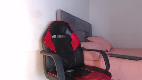 Hello guys excuse my absence I will be absent for several days for health reasons I hope you understand thank you very much. online show from 04-04-26, 04:55