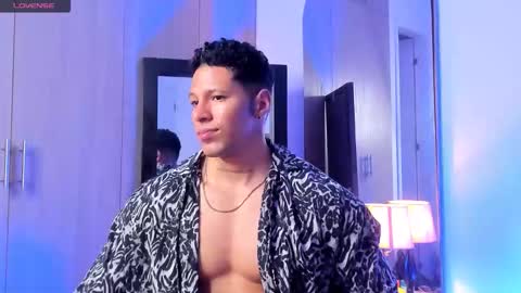 adambrocs1 online show from 10-12-25, 03:05