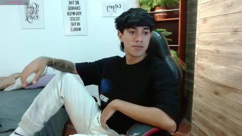 Adam online show from 04-10-26, 09:08