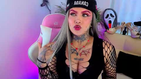 adamsniki online show from 10-23-25, 04:17