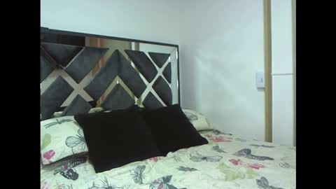 Snapshot of adan_eva960 chatting on 11-08-25, 01:00 eva online show from 11-08-25, 01:00