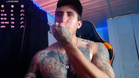 Snapshot of adan_hudson chatting on 11-14-25, 04:49 Anderson online show from 11-14-25, 04:49