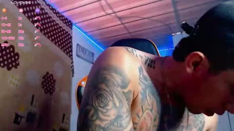 Snapshot of adan_hudson chatting on 11-28-25, 03:36 Anderson online show from 11-28-25, 03:36