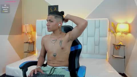 Adan Oriol online show from 11-25-25, 03:06