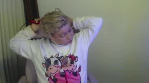 adan_romanoff online show from 02-10-26, 08:29