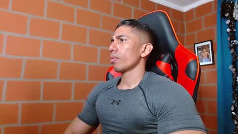 Adan Sin online show from 12-23-24, 05:11