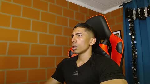 Adan Sin online show from 01-27-25, 01:52