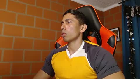 Adan Sin online show from 02-13-25, 04:17