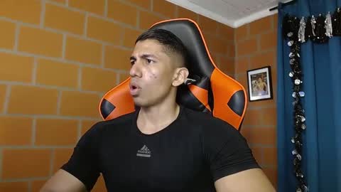 Adan Sin online show from 02-17-25, 03:31