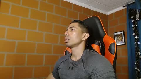 Adan Sin online show from 02-24-25, 06:04