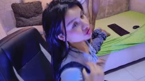 Snapshot of adanneva chatting on 02-19-26, 03:35 AdanNDEva online show from 02-19-26, 03:35