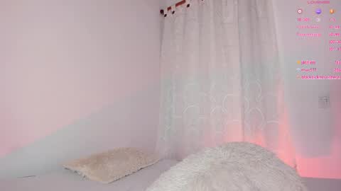 Snapshot of adara_evanss chatting on 05-18-26, 04:07 Adara online show from 05-18-26, 04:07