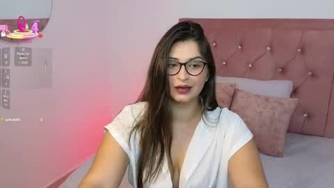 Snapshot of adara_lennox chatting on 02-24-25, 09:09 ADARA  online show from 02-24-25, 09:09