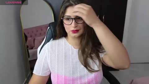 Snapshot of adara_lennox chatting on 10-10-25, 09:14 ADARA  online show from 10-10-25, 09:14