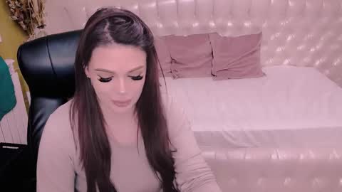 adarubyy online show from 01-25-25, 05:18