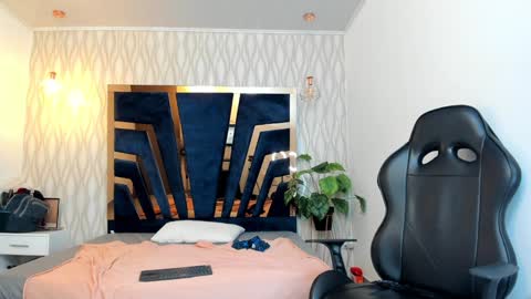 Snapshot of adbel_sady chatting on 12-23-24, 02:17 adbel sady online show from 12-23-24, 02:17