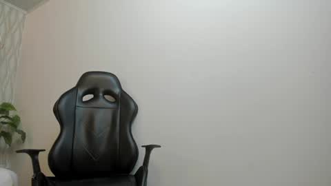 Snapshot of adbel_sady chatting on 02-04-25, 11:16 adbel sady online show from 02-04-25, 11:16