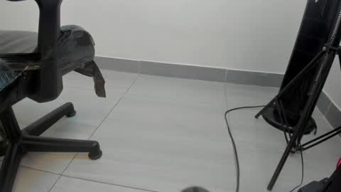 Snapshot of adbel_sady chatting on 02-05-25, 11:23 adbel sady online show from 02-05-25, 11:23