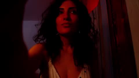 amy        online show from 03-10-25, 02:05