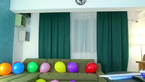 Tori online show from 03-06-26, 10:17