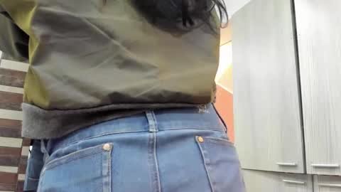 Snapshot of addiflower chatting on 10-04-25, 06:33 addi online show from 10-04-25, 06:33