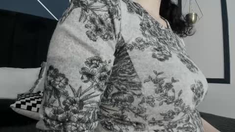 Ade  online show from 03-06-25, 07:43