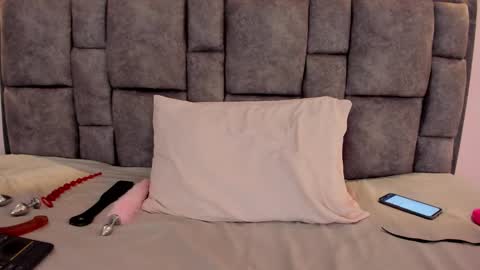 adela online show from 10-17-25, 05:32