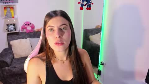 Adela Parker  online show from 10-03-25, 12:18