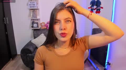 Adela Parker  online show from 10-14-25, 08:20