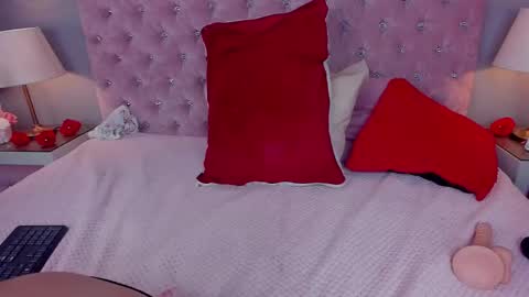 Snapshot of adelainebest chatting on 02-26-25, 04:45 Adelaine online show from 02-26-25, 04:45