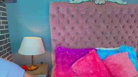 Snapshot of adelainebest chatting on 09-11-25, 08:20 Adelaine online show from 09-11-25, 08:20