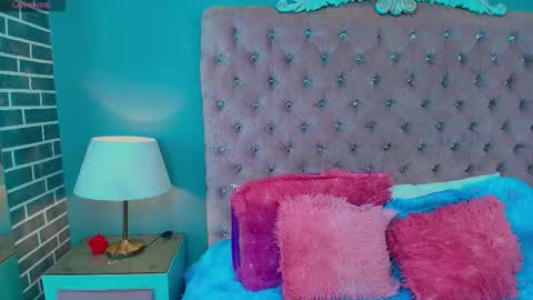 Snapshot of adelainebest chatting on 09-14-25, 03:05 Adelaine online show from 09-14-25, 03:05