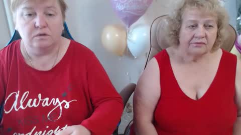 Snapshot of adelandsofia chatting on 10-21-25, 08:15 AdelAndSofia online show from 10-21-25, 08:15