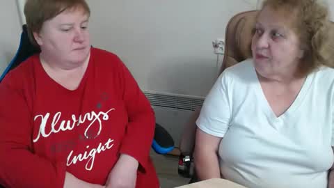 Snapshot of adelandsofia chatting on 01-31-26, 07:45 AdelAndSofia online show from 01-31-26, 07:45