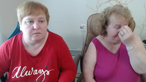 Snapshot of adelandsofia chatting on 04-06-26, 10:49 AdelAndSofia online show from 04-06-26, 10:49