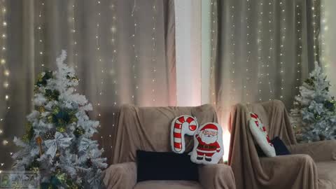 Snapshot of adele_armas chatting on 01-24-25, 11:34 Adele online show from 01-24-25, 11:34