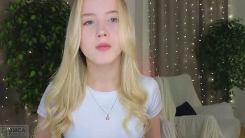 Snapshot of adele_armas chatting on 01-27-25, 06:20 Adele online show from 01-27-25, 06:20