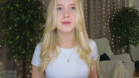 Snapshot of adele_armas chatting on 01-27-25, 09:22 Adele online show from 01-27-25, 09:22