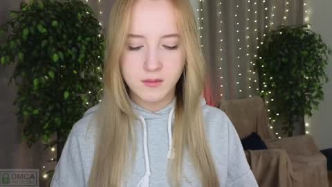 Snapshot of adele_armas chatting on 02-07-25, 09:26 Adele online show from 02-07-25, 09:26