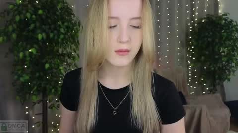 Snapshot of adele_armas chatting on 02-10-25, 06:13 Adele online show from 02-10-25, 06:13