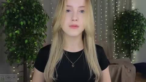 Snapshot of adele_armas chatting on 02-10-25, 09:15 Adele online show from 02-10-25, 09:15