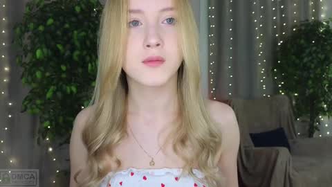 Snapshot of adele_armas chatting on 02-20-25, 06:24 Adele online show from 02-20-25, 06:24