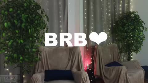 Snapshot of adele_armas chatting on 02-21-25, 09:22 Adele online show from 02-21-25, 09:22